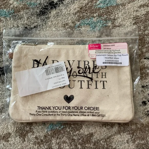🎃 3/$30 Thirty-One NWTCanvas Heartfelt Vibes Pouch - Picture 4 of 4